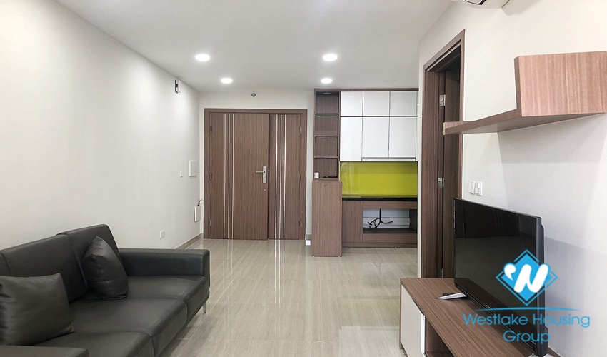 Two-bedroom apartment for rent, fully furnished, new high floor, beautiful view of lake and golf course